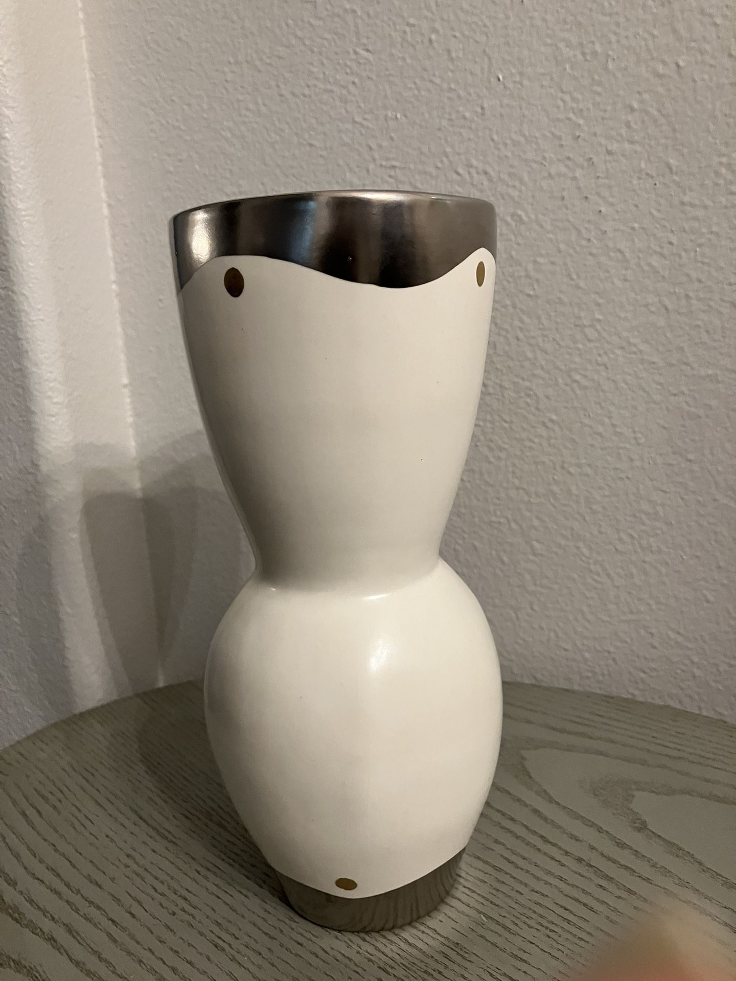 Vintage Americaware USA Mallory Mid Century Modern Vase Ceramic Ivory & Gold Excellent Condition 