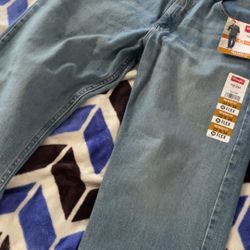 Relaxed Fit Wrangler Jeans