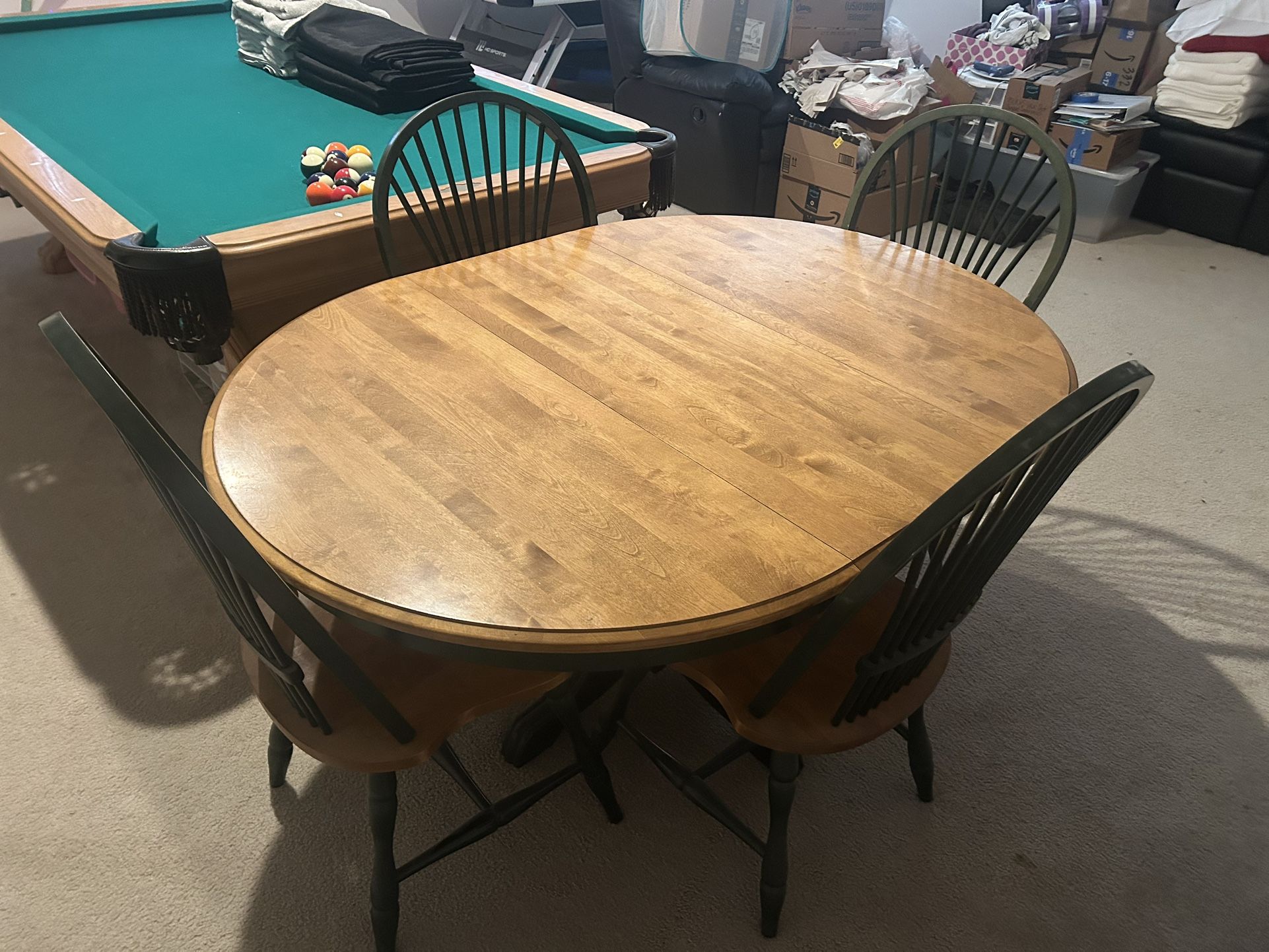 Table And Chairs With Removable Leaf