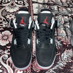 Jordan 4 Bred