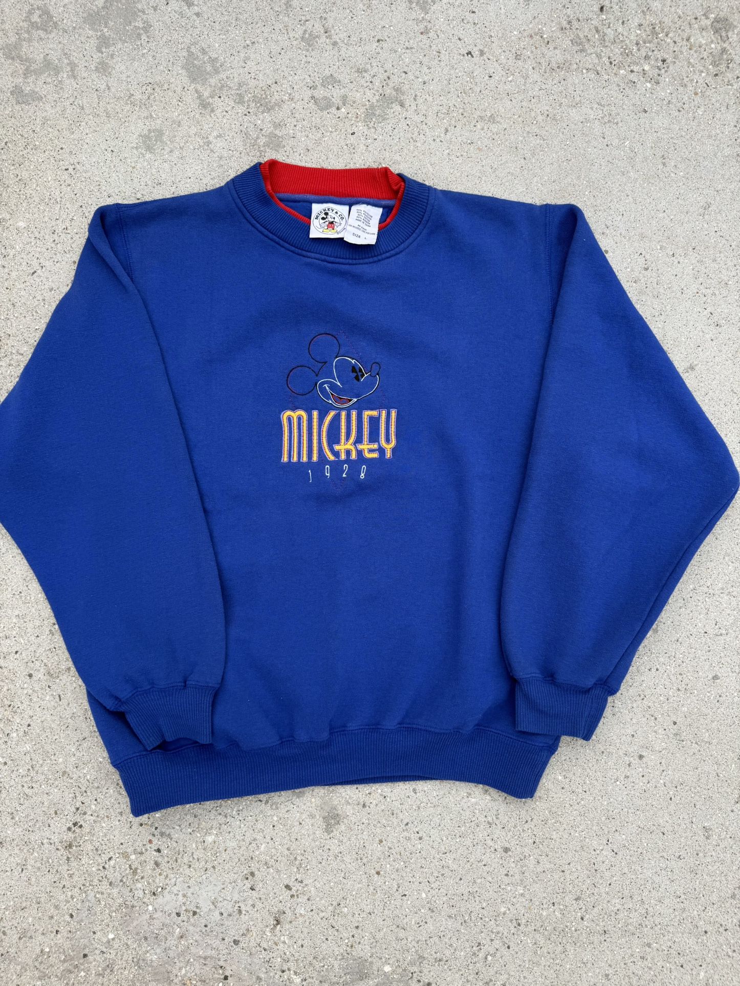 Disney Vintage Mickey Mouse embroidered logo blue sweatshirt disney size Large