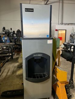 Ice maker machine Ice-O-Matic