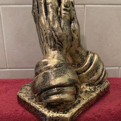 Preying Hands Statue 