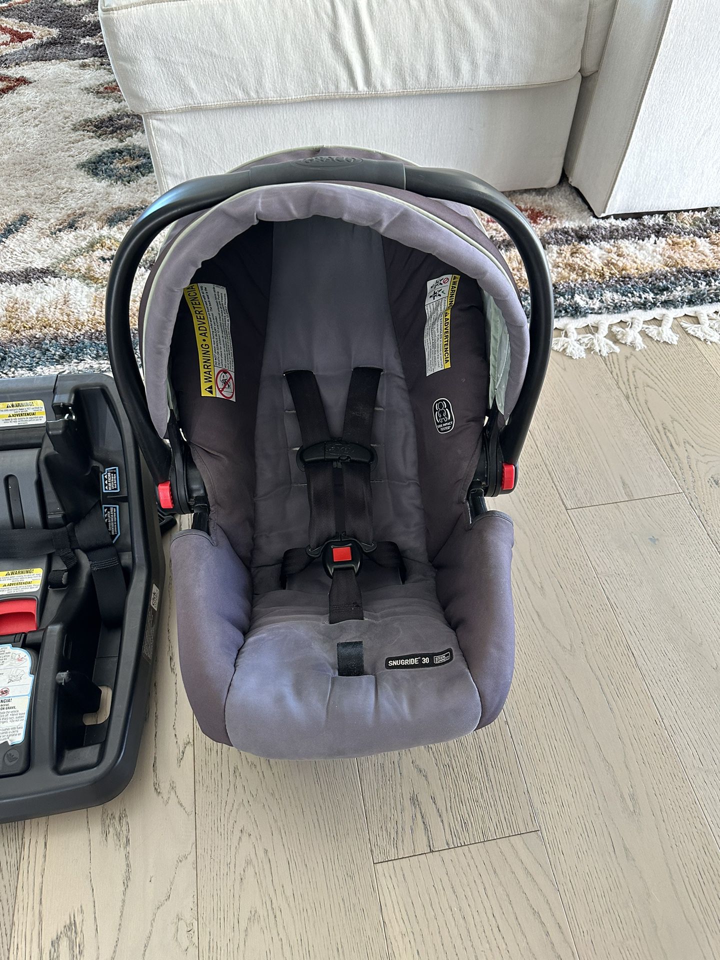 Graco Car seat With 2 Bases