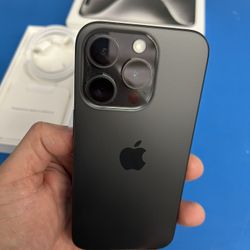 iPhone 15 Pro Max 256gb Factory Unlocked/ Liberado Para Cualquier Companias 