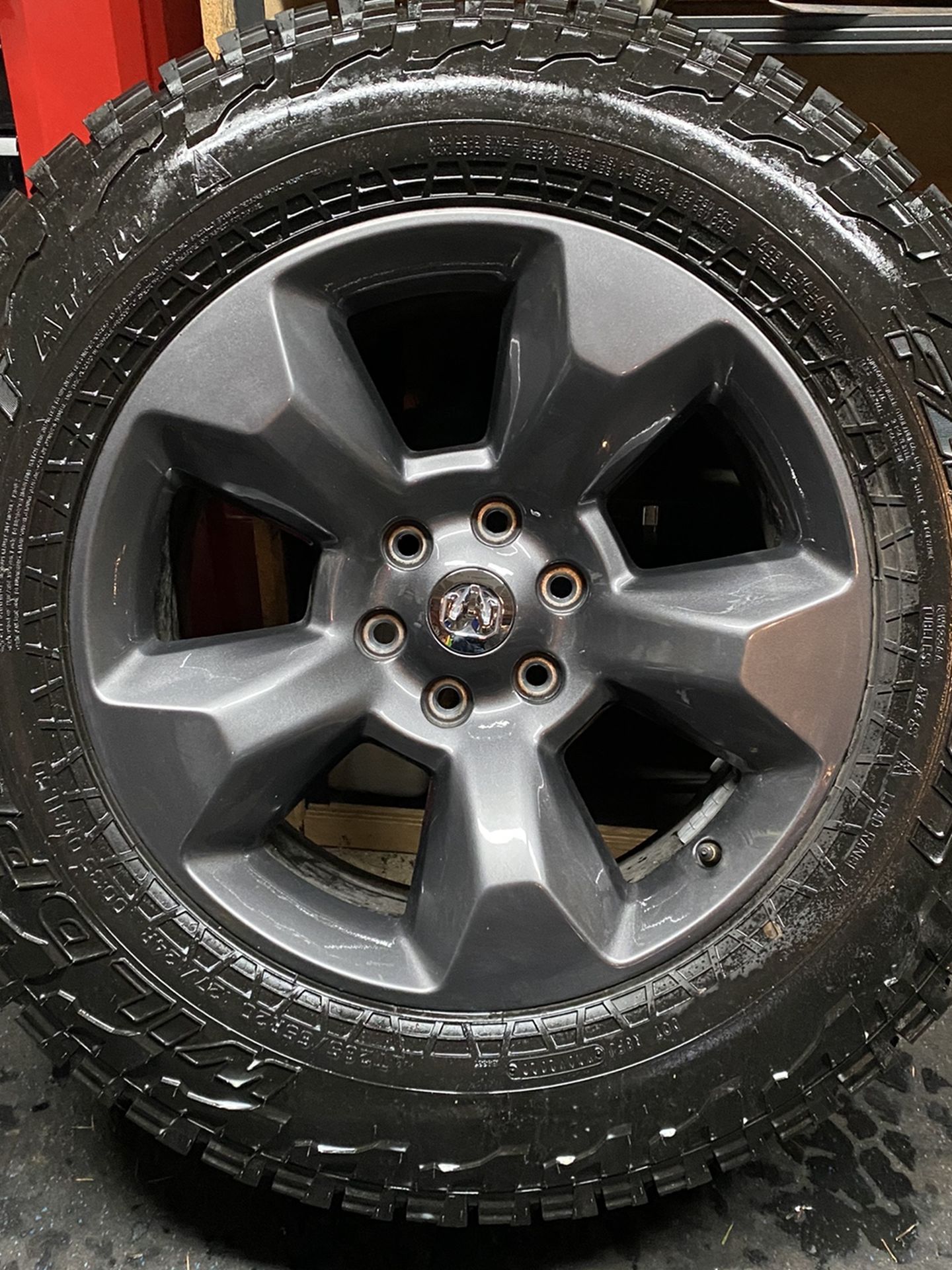 Falken Wildpeak AT3W / Ram 1500