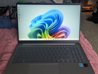 Samsung Galaxy Book4 Edge 15.6" FHD Snapdragon X Plus X1P-42-100 16GB 1TB W11H