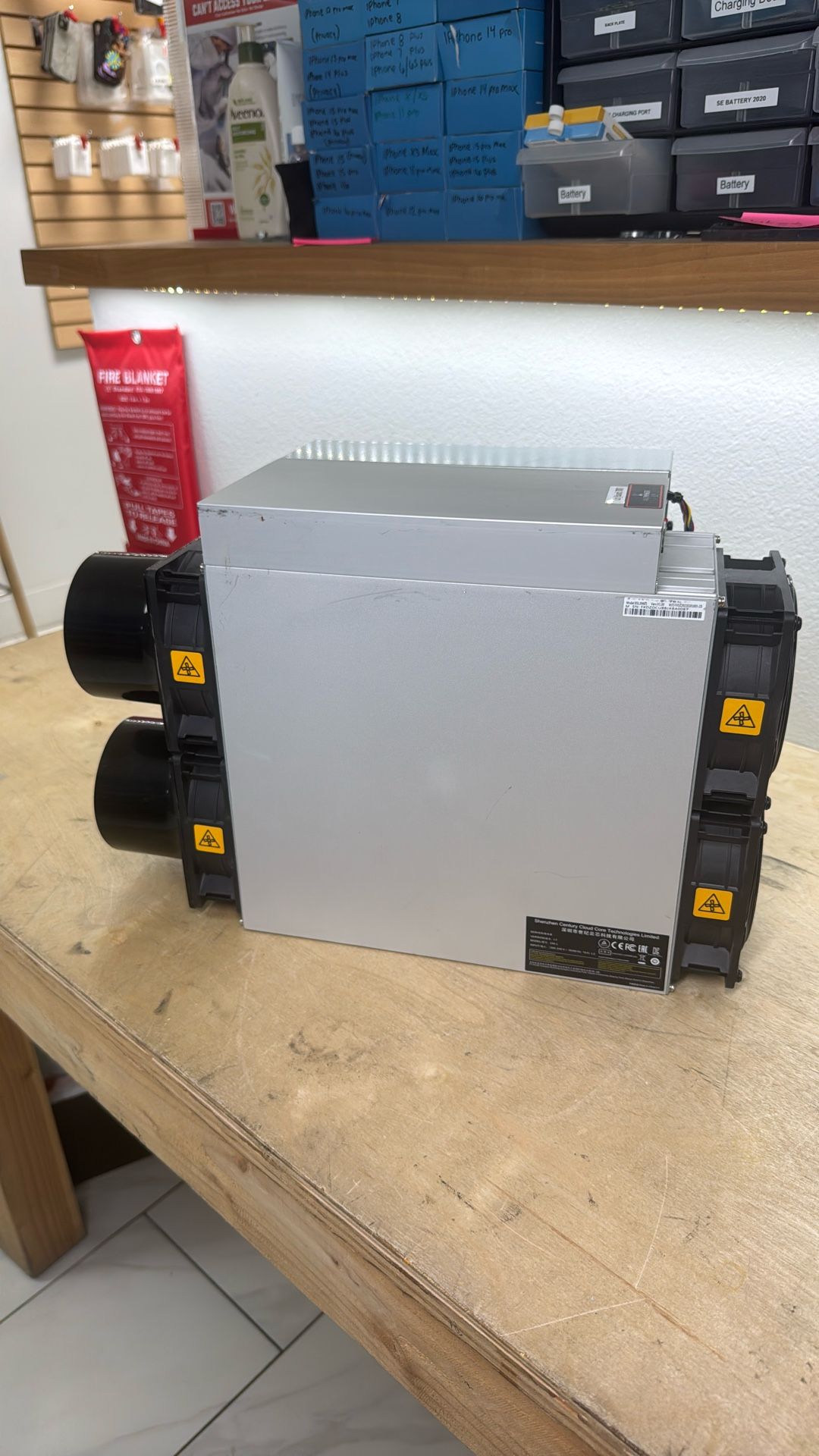 Antminer L7 – High Efficiency Crypto Miner