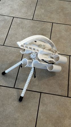 Rod-Runner PRO 5 Fishing Rod Holder Caddy - Holds 5 Rods (White)