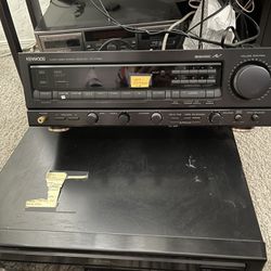 Kenwood KR-V7020 Receiver and Remote