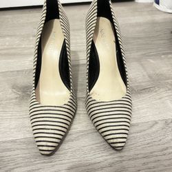 Nine West Black/Grey Heel Size 7.5