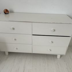 White 6 Drawer Dresser 