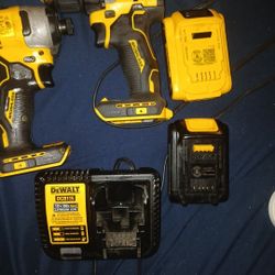 Dewalt Cordless Drill Set X2 Batteries &charger
