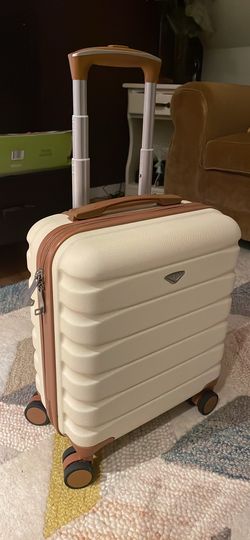 brand new Flight Knight carry-on luggage spinner suitcase