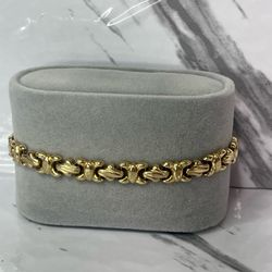 14k hugs and kisses bracelet yellow gold