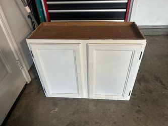 Small wall cabinet