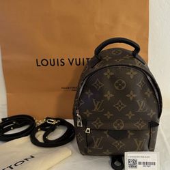Authentic Louis Vuitton Handbag Not Fake for Sale in Portland, OR - OfferUp