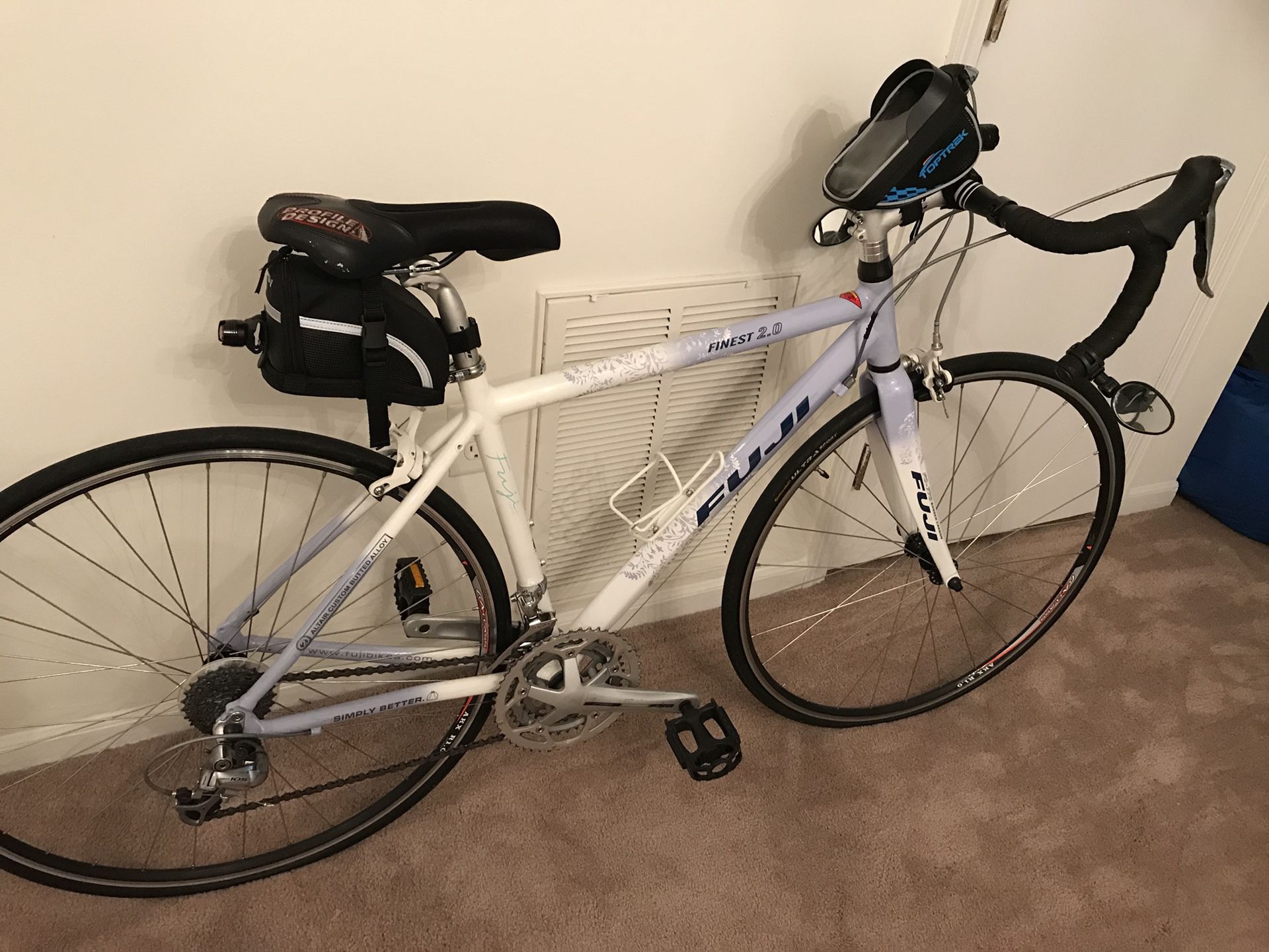 Fuji Finest 2.0, Small 47 CM, Unisex, FC-770 Bonded Carbon, Shimano 105 Sale in Dayton, OH - OfferUp