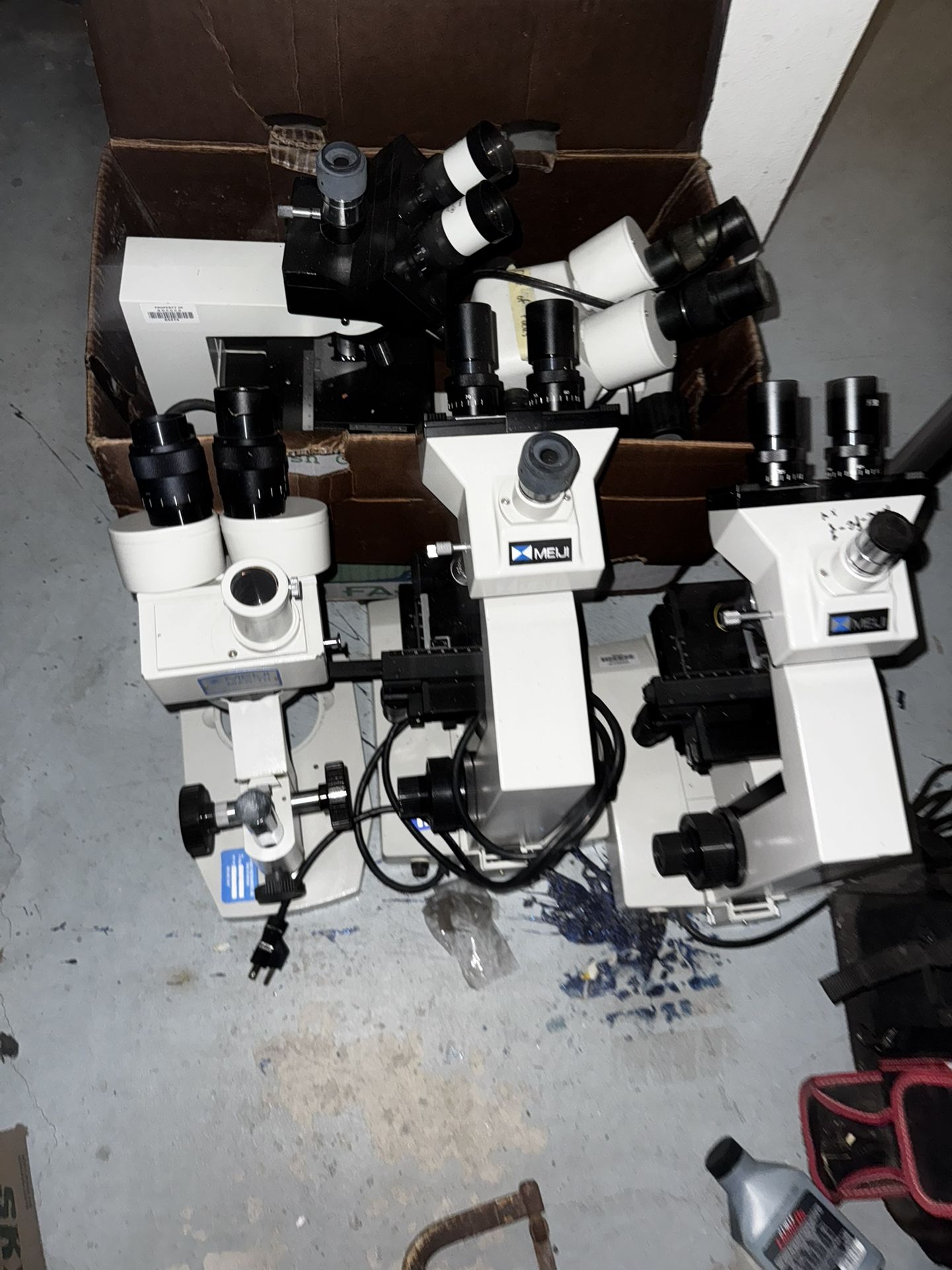 Microscope