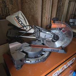 RIDGID
15 Amp Corded 12 in. Dual Bevel Sliding Miter Saw with 70 Deg. Miter Capacity and LED Cut Line Indicator