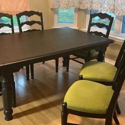 Black Wood Dining Table with leaf extension and Six Chairs 