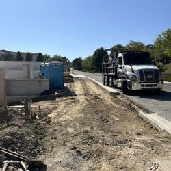 Demolition & Hauling