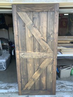 Rustic barn door Briarsmoke