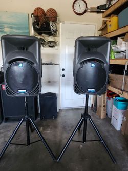 Mackie SRM450 Powered 12" Loudspeaker (Pair)