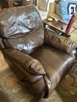 Leather chair 