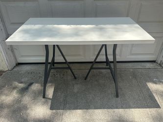 Art Deco Table