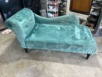 Chaise lounge