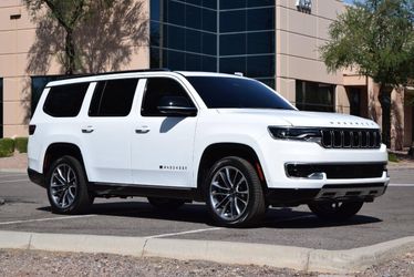 2023 Jeep Wagoneer