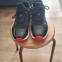 Size 9.5- Air Jordan 11 CMFT Low Bred