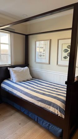 PB bedroom set with trundle + pop up trundle