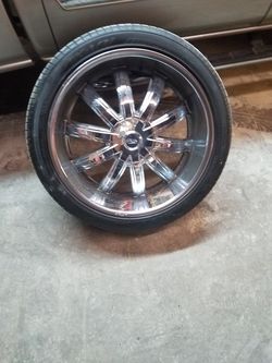 24 ×9.5 6 lug effen chrome wheels