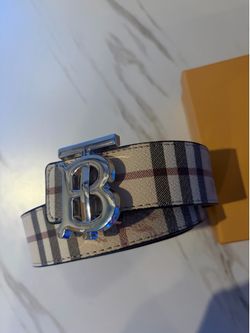 Silver Buckle Burberry Size 36