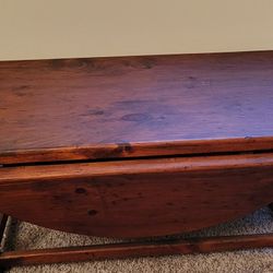 Habersham Plantation drop leaf coffee table
