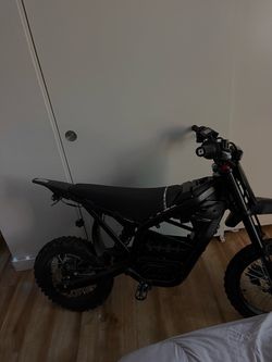 Eletric dirt bike - 4000 WATTS / 40+ mph