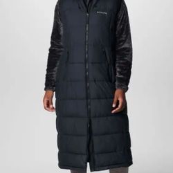 New Columbia XL Woman’s Pike Lake Long  Vest. Black