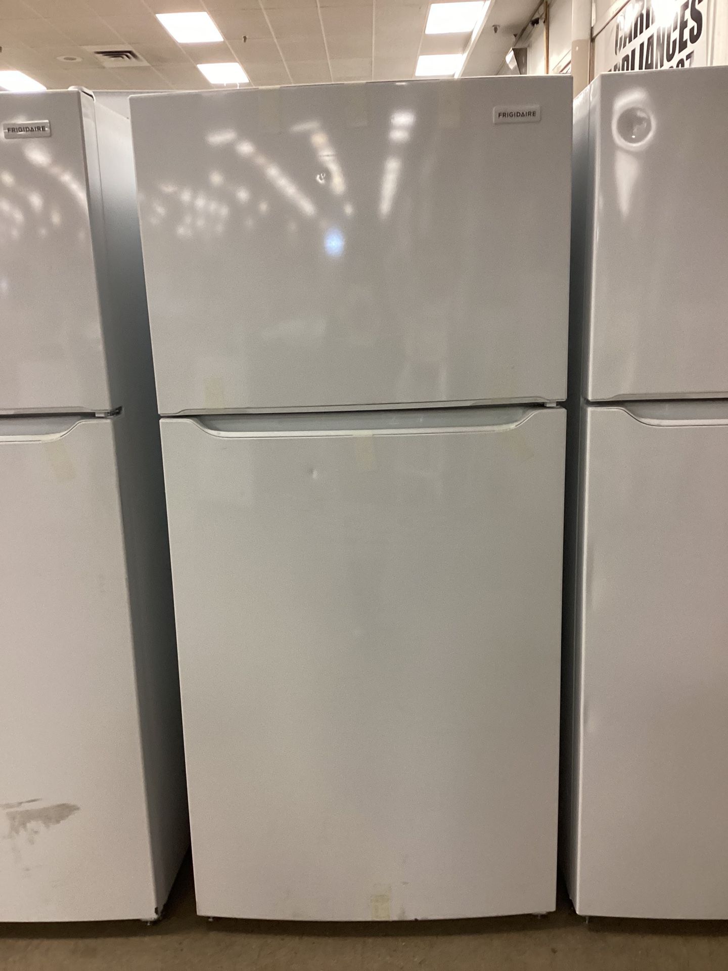 Frigidaire Top Freezer Refrigerator