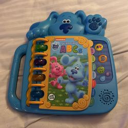 LeapFrog Blue's Clues and You! Skidoo Into ABCs Book, Blue Medium