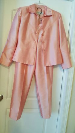 Larry Levine Signature Women's Career Suit Lined Pants and Blazer