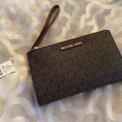Michael Kors -Lg Double Zip Wristlet