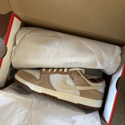 Nike Dunk Low Medium Curry