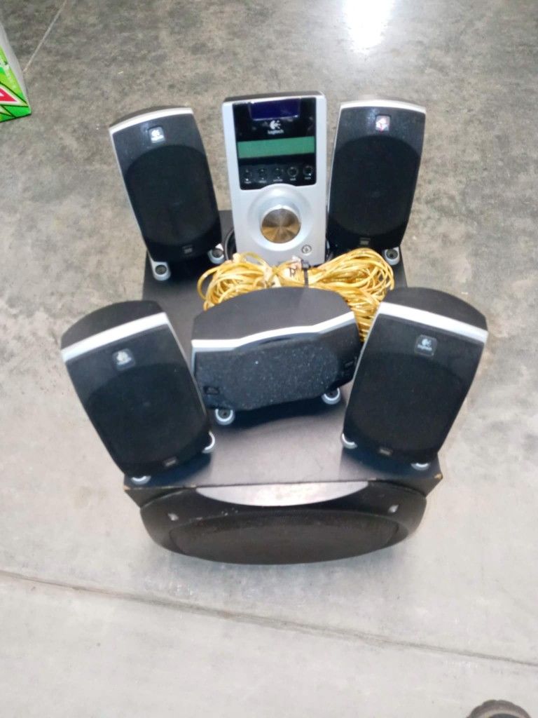Logitech Z5500