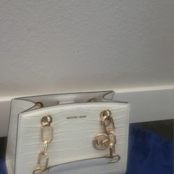 LEATHER! CROC EMBOSSED MK BAG!  @$125!