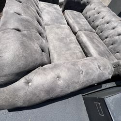 2 Piece Couch Set W / Free Full Bed Set!!!