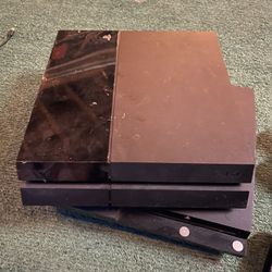 PS3 PS4 And 4 Controllers 