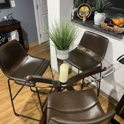 Dining room set table for three people