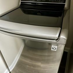 LG 5.0 cu.ft. Smart wi-fi Enabled Top-Load Washer w/ TurboWash3D™ Technology